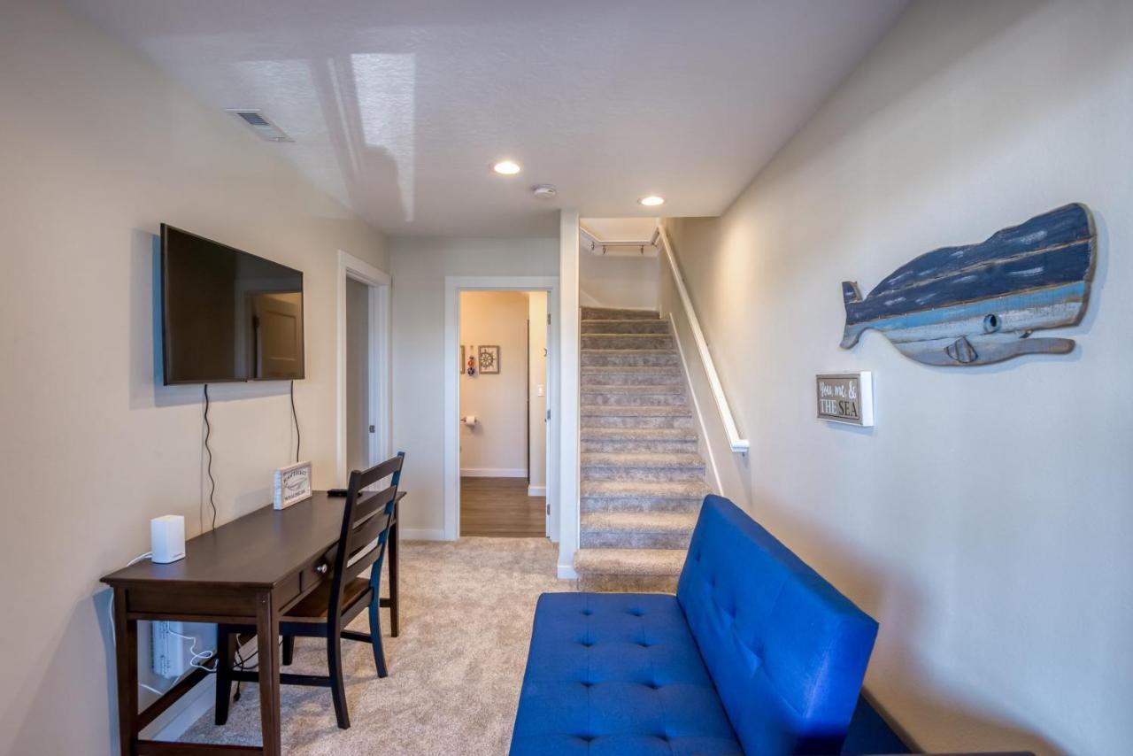 Oceanview Townhome - Pet Friendly - Sleeps 6 - King Depoe Bay Exterior foto